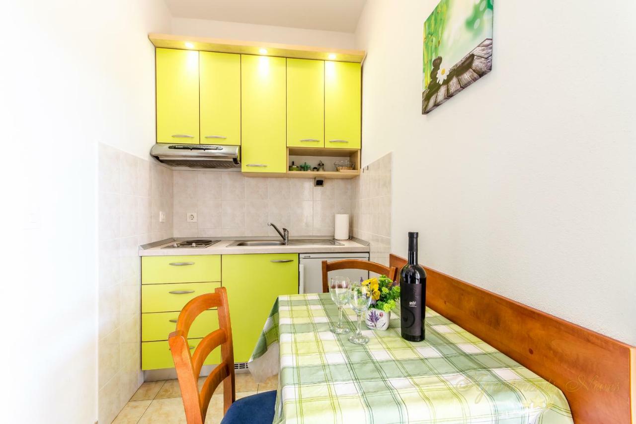 ז'סניסה Apartments Nives Suhi Potok מראה חיצוני תמונה