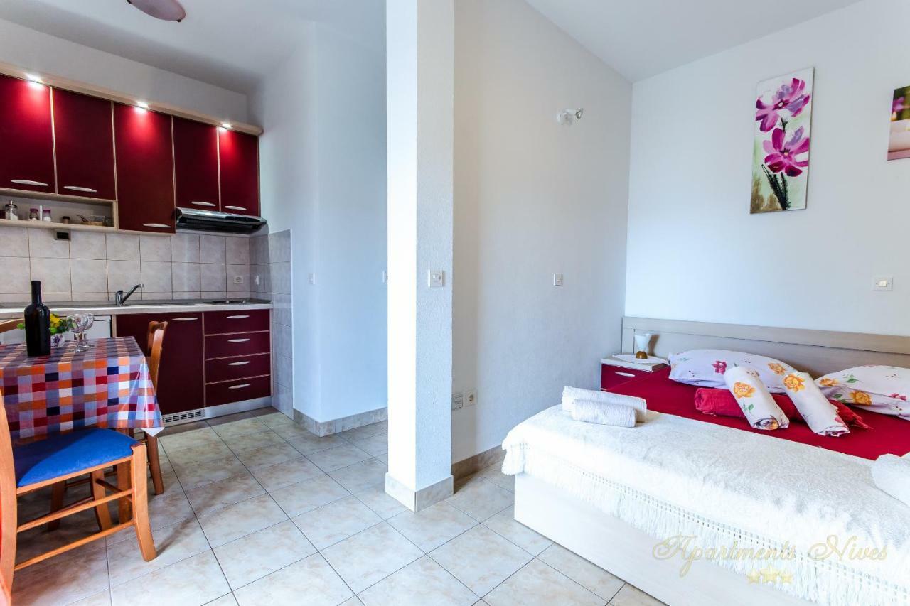 ז'סניסה Apartments Nives Suhi Potok מראה חיצוני תמונה