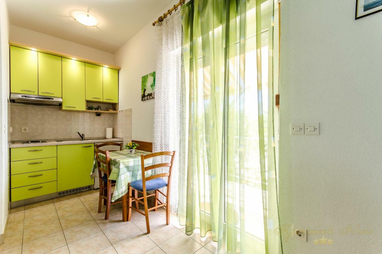 ז'סניסה Apartments Nives Suhi Potok מראה חיצוני תמונה